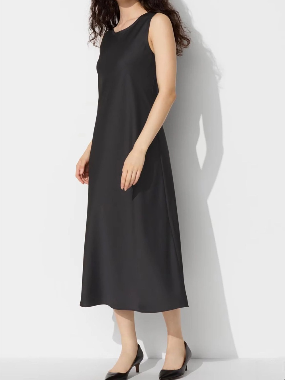 Uniqlo Black Sleeveless Maxi Dress